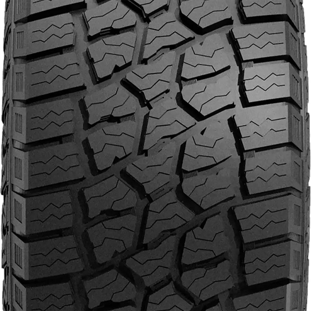 All Terrain Light Truck Tire I82672