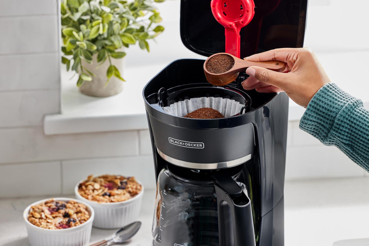12-Cup Programmable Coffeemaker F5135